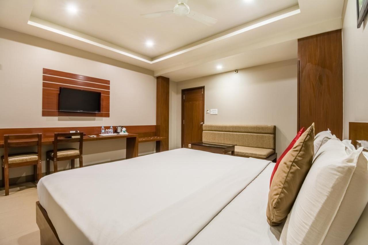 Five Elements Hotel Визакхапатнам Екстериор снимка