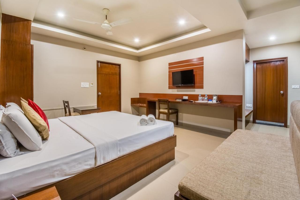 Five Elements Hotel Визакхапатнам Екстериор снимка