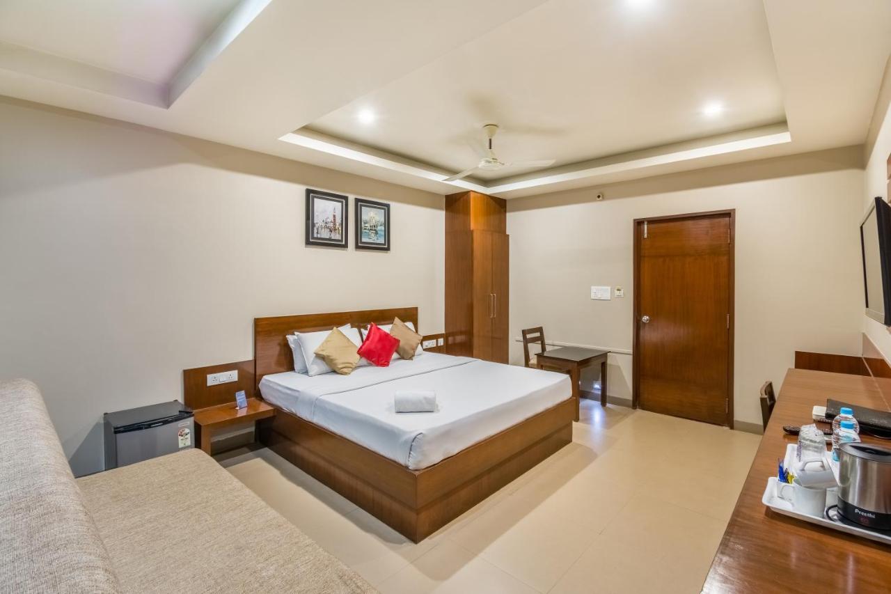 Five Elements Hotel Визакхапатнам Екстериор снимка