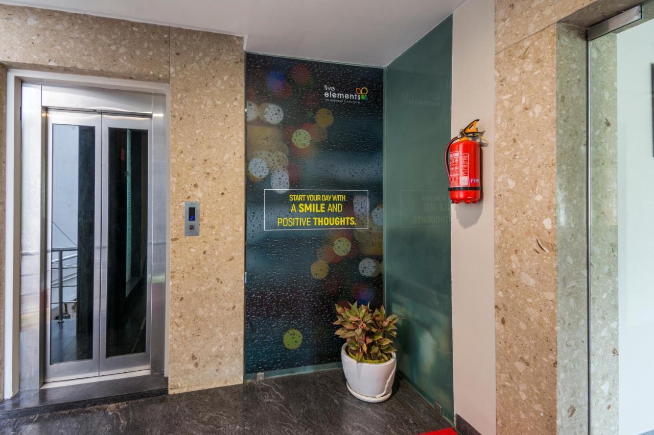 Five Elements Hotel Визакхапатнам Екстериор снимка
